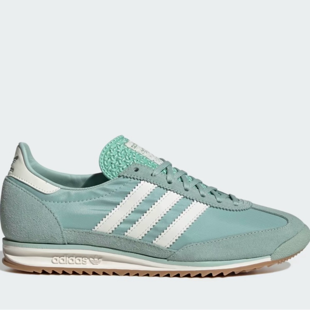 New Adidas Aqua and White Trainers Tennis Shoes Size 8.5